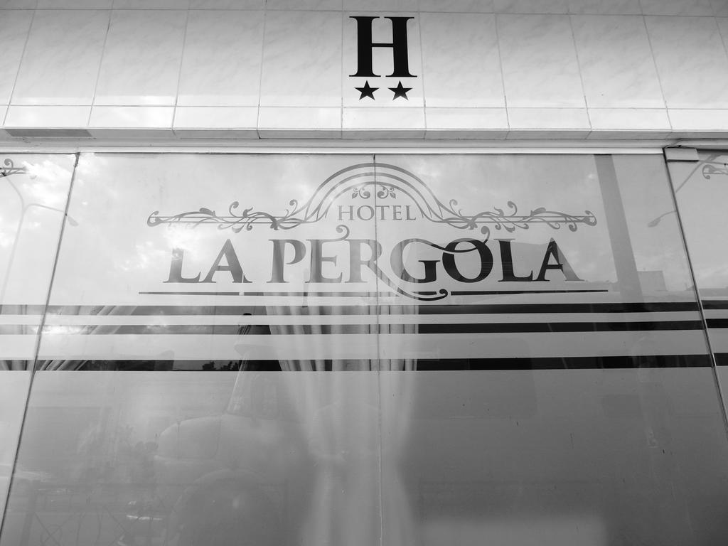La Pergola Hotel Tucuman San Miguel de Tucuman Bagian luar foto
